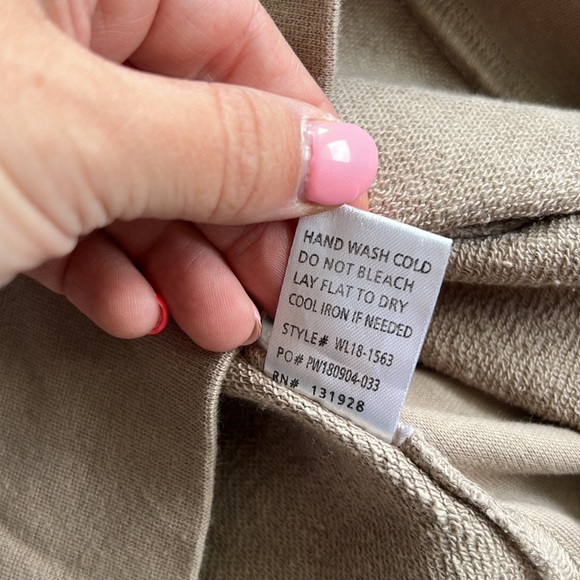 Wishlist tan sweatshirt - Picture 11 of 13